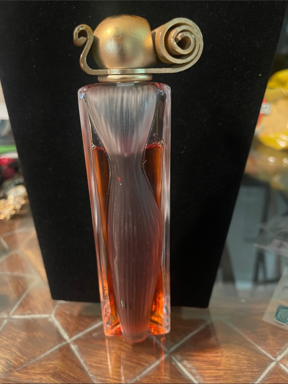 Givenchy Sculpted Glass Fragrance Bottle in Amber and Gold
